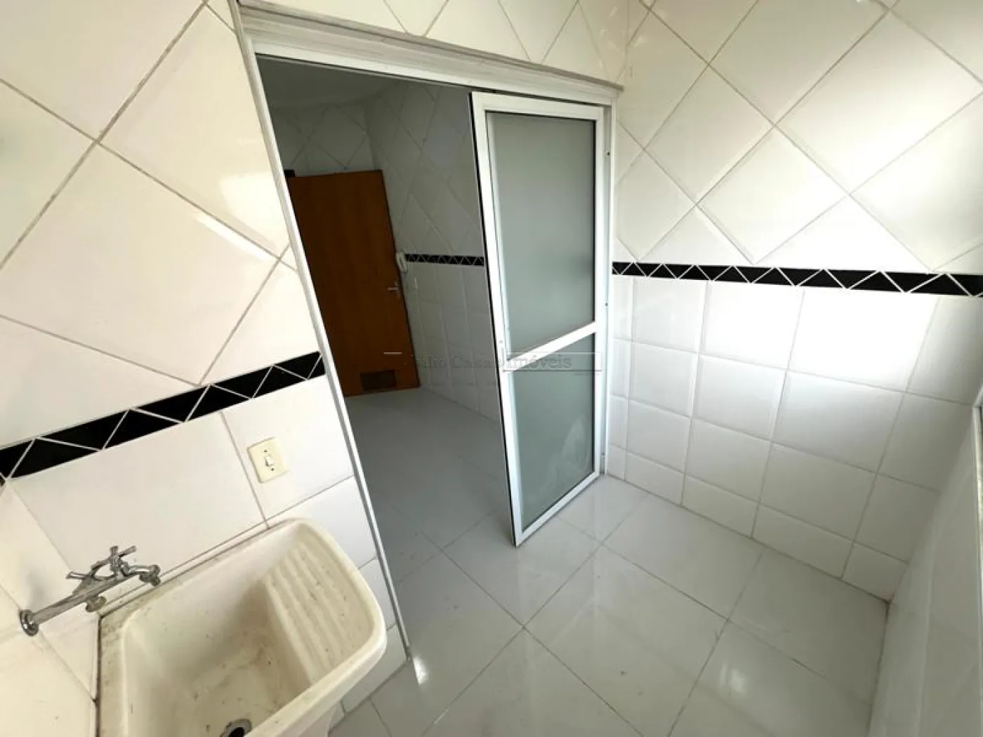 Alugar Apartamento / Padrão em Sorocaba R$ 1.900,00 - Foto 4