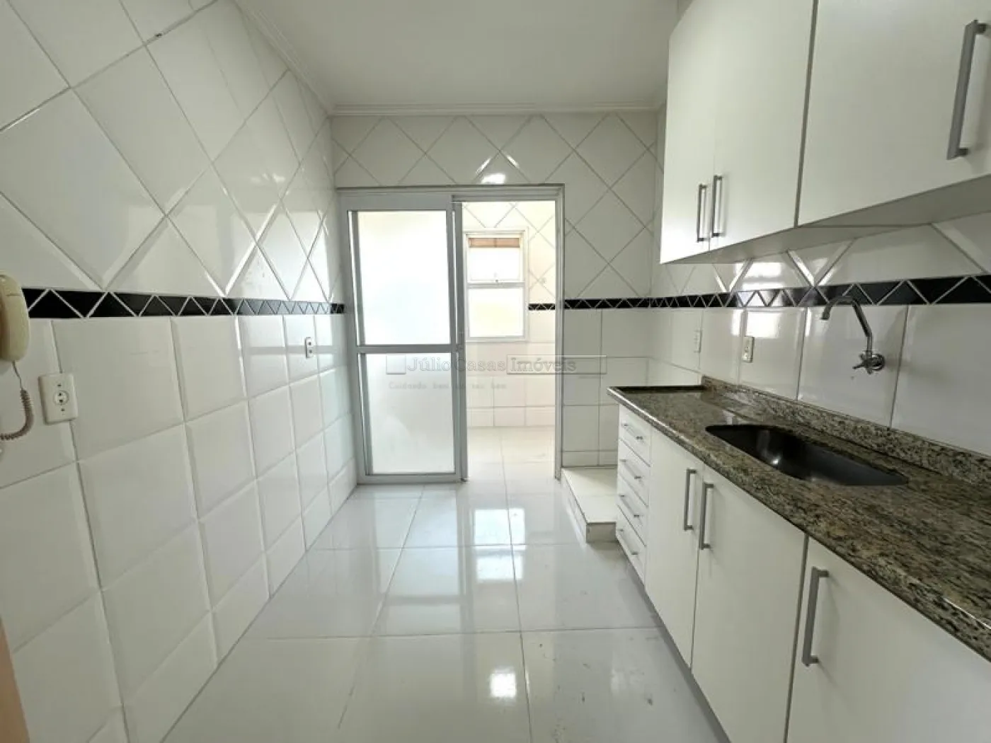 Alugar Apartamento / Padrão em Sorocaba R$ 1.900,00 - Foto 6