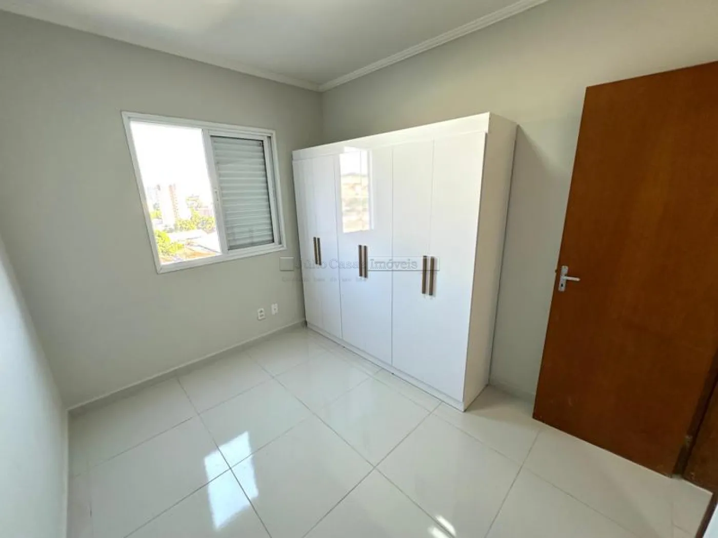 Alugar Apartamento / Padrão em Sorocaba R$ 1.900,00 - Foto 11