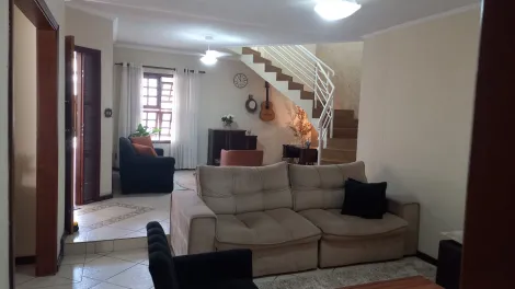 imagem 2 - Casa semimobiliada para locação no Jd. Ouro Fino com 4 quartos, sendo uma suíte imagem 2 - Casa semimobiliada para locação no Jd. Ouro Fino com 4 quartos, sendo uma suíte