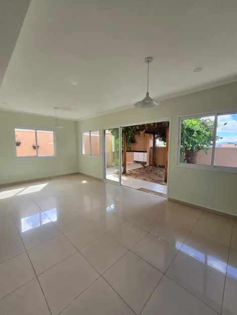 imagem 4 - Casa Assobradada à Venda com 4 Quartos em Condomínio Fechado imagem 4 - Casa Assobradada à Venda com 4 Quartos em Condomínio Fechado