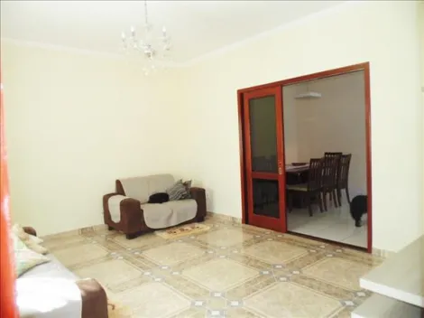 imagem 5 - Casa Espaçosa com 3quartos em Excelente Localização. Próximo a Mercado, Escola, Faculdade, comercios em geral. Ideal para República de Estudantes imagem 5 - Casa Espaçosa com 3quartos em Excelente Localização. Próximo a Mercado, Escola, Faculdade, comercios em geral. Ideal para República de Estudantes